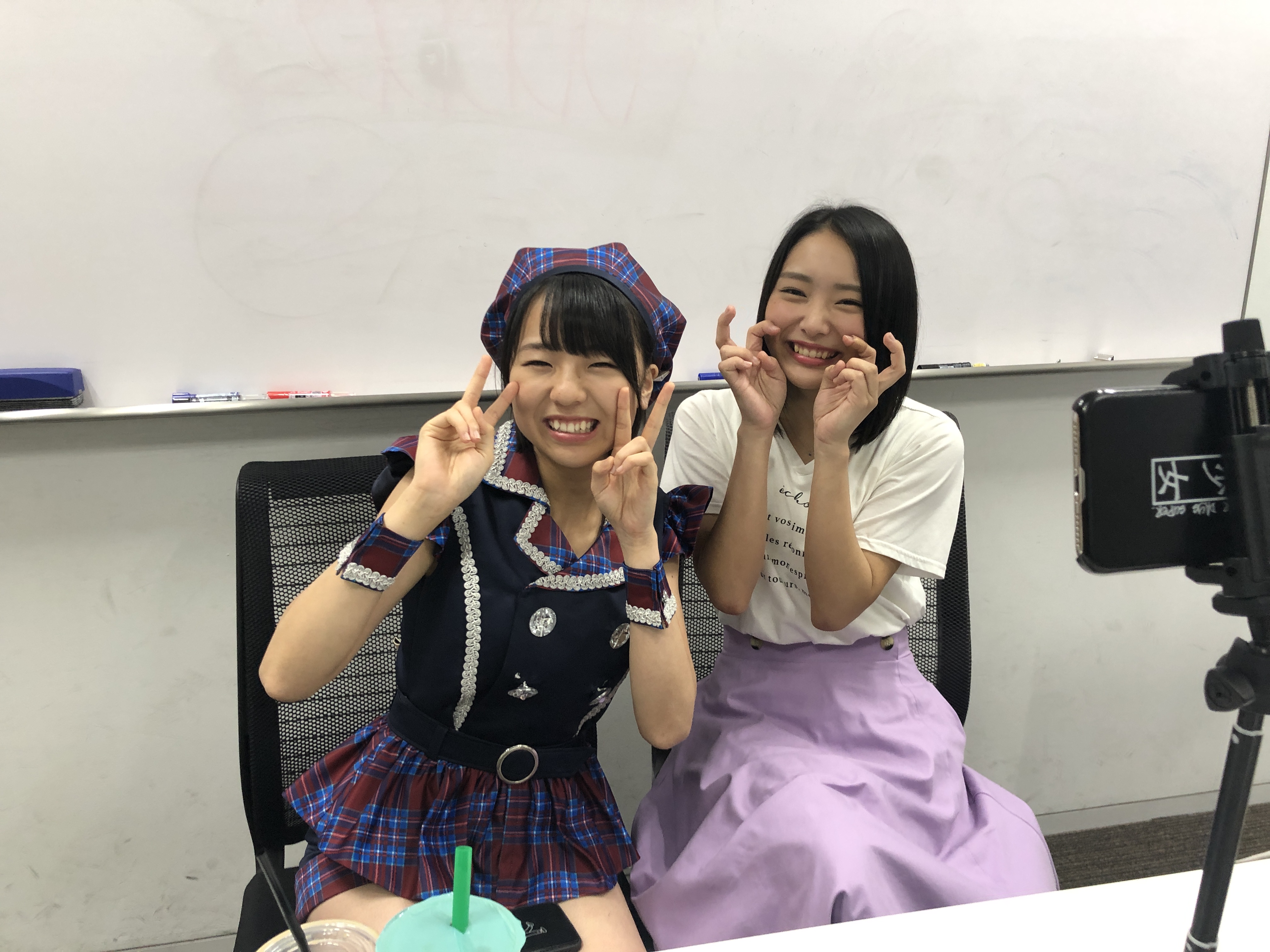 Chika Ishimaru with Aya Kajishima from Up Up Girls (2)
